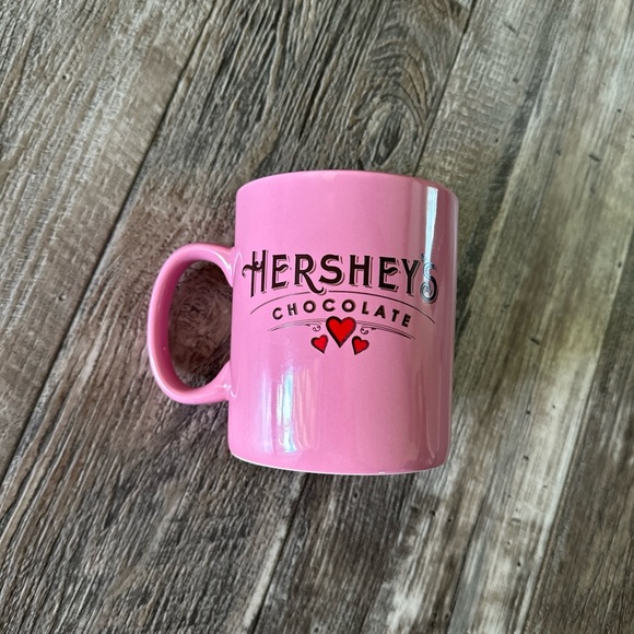 Galerie, Large Pink Hershey's Chocolate ☕️ - Picture 2 of 10